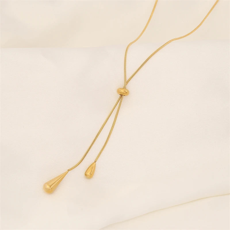 Moonlit Droplet Choker & Earrings
