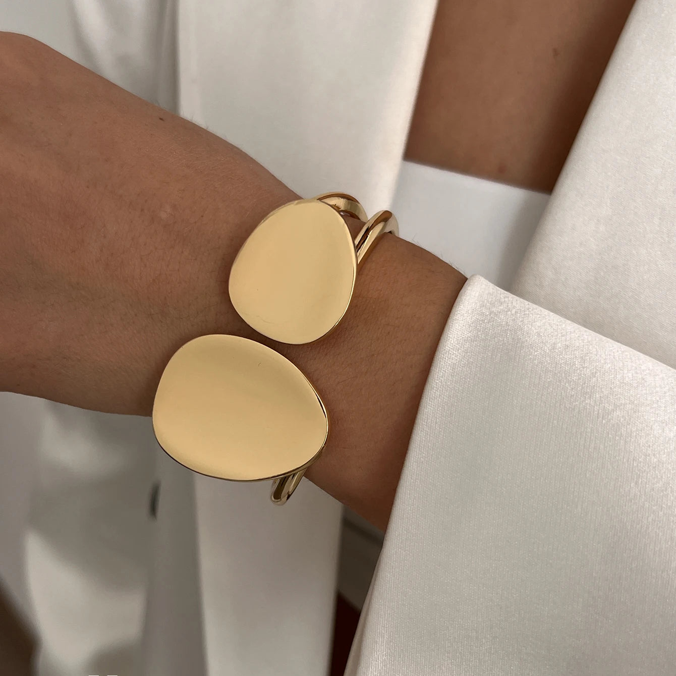 GoldSpiral Luxe Bangle
